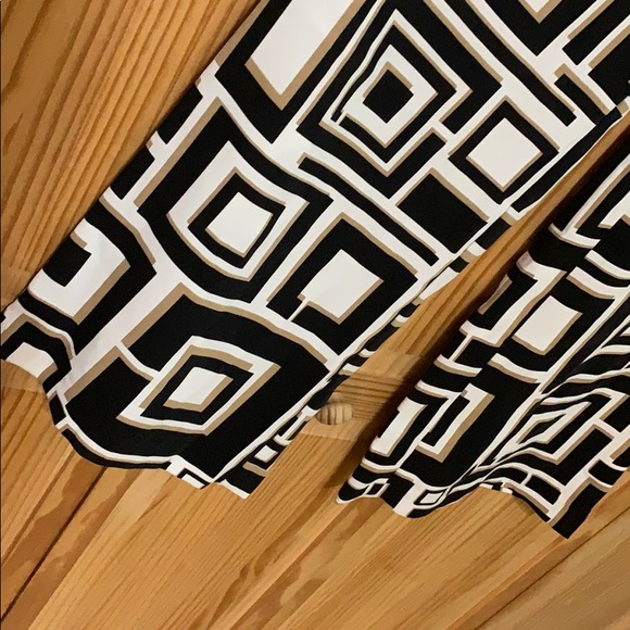 Chico’s geometric pattern pants - Picture 5 of 7